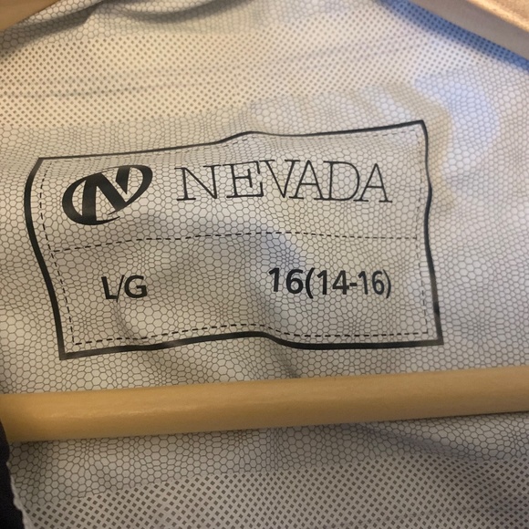 Raincoat - Picture 4 of 5